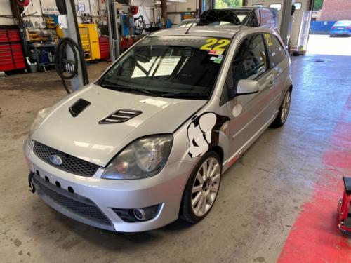 fiesta-st-track-car-015