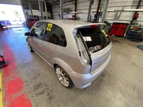 fiesta-st-track-car-017
