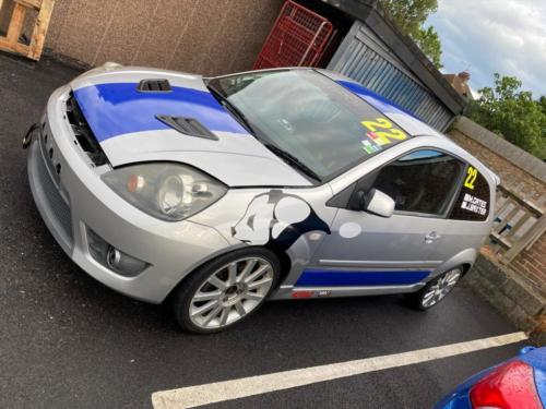 fiesta-st-track-car-025